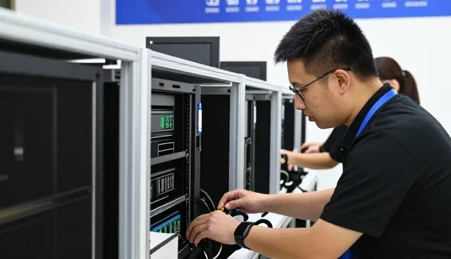上海威域亿网络科技有限公司展示系统集成等实际应用效果